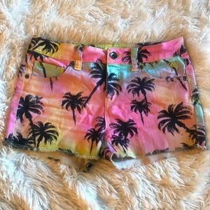 Jean shorts!🌈💕